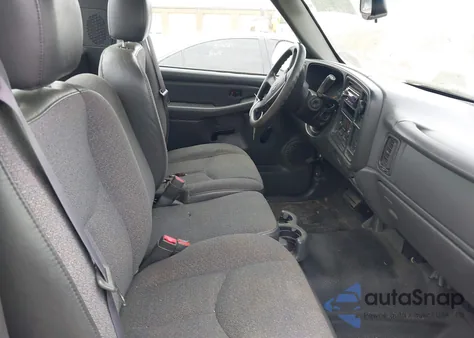 2004 Chevrolet Silverado 1500 z USA, uszkodzony, nr VIN 1GCEC14T64E159508